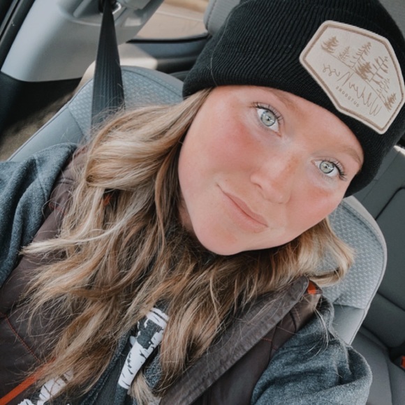 Meet your Posher, Delaney - Picture 1 of 1